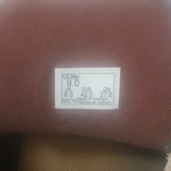 VANS - Picture 4 of 6